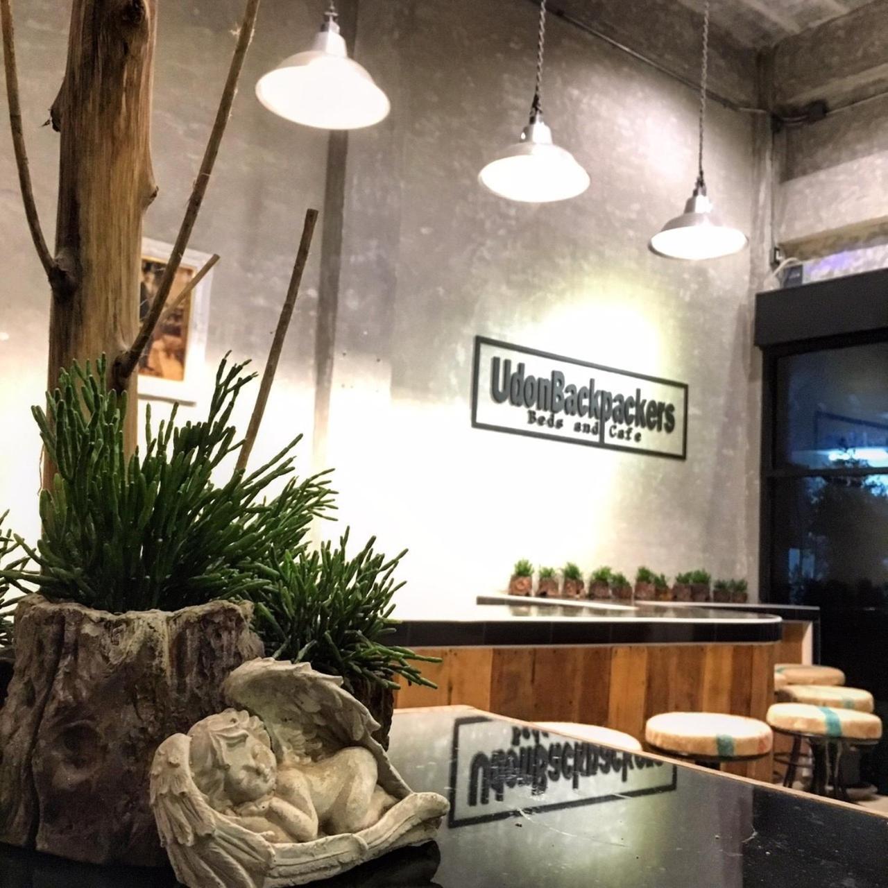 ウドーンターニー ウドンバックパッカーズ ベッズ アンド カフェホステル エクステリア 写真